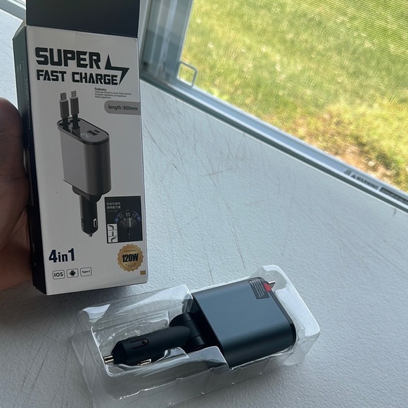 NEW Super Fast Charge 4-in-1 Car Charger - Black - Picture 1 of 3